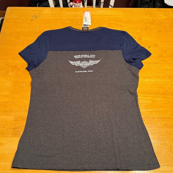Harley Davidson women’s dealership v-neck t-shirt. X-Large. New with tag - Picture 7 of 7